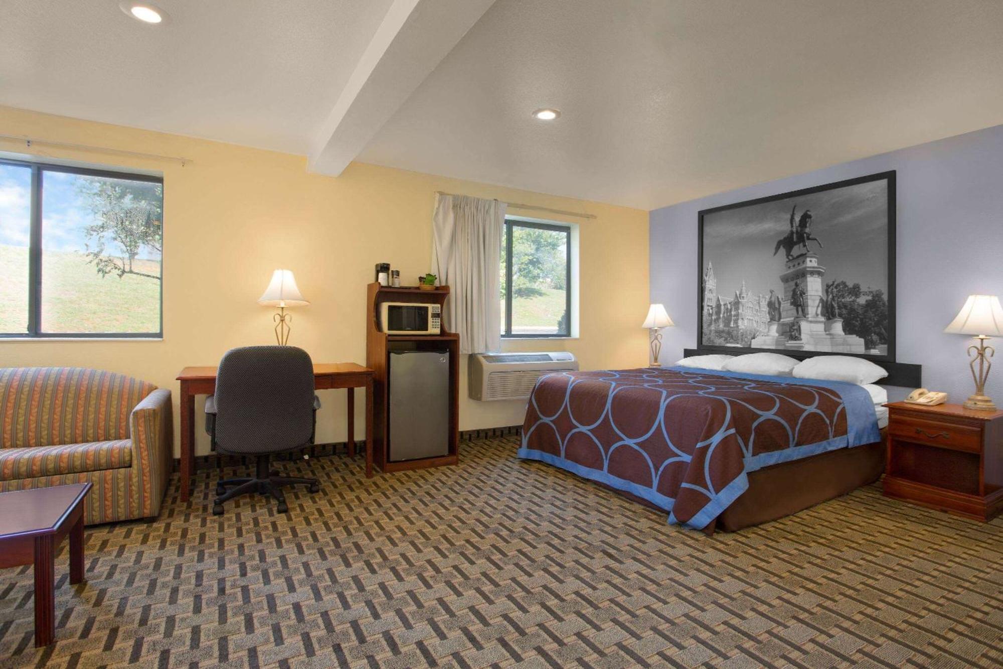 Hotel Super 8 By Wyndham Lynchburg Va Zewnętrze zdjęcie
