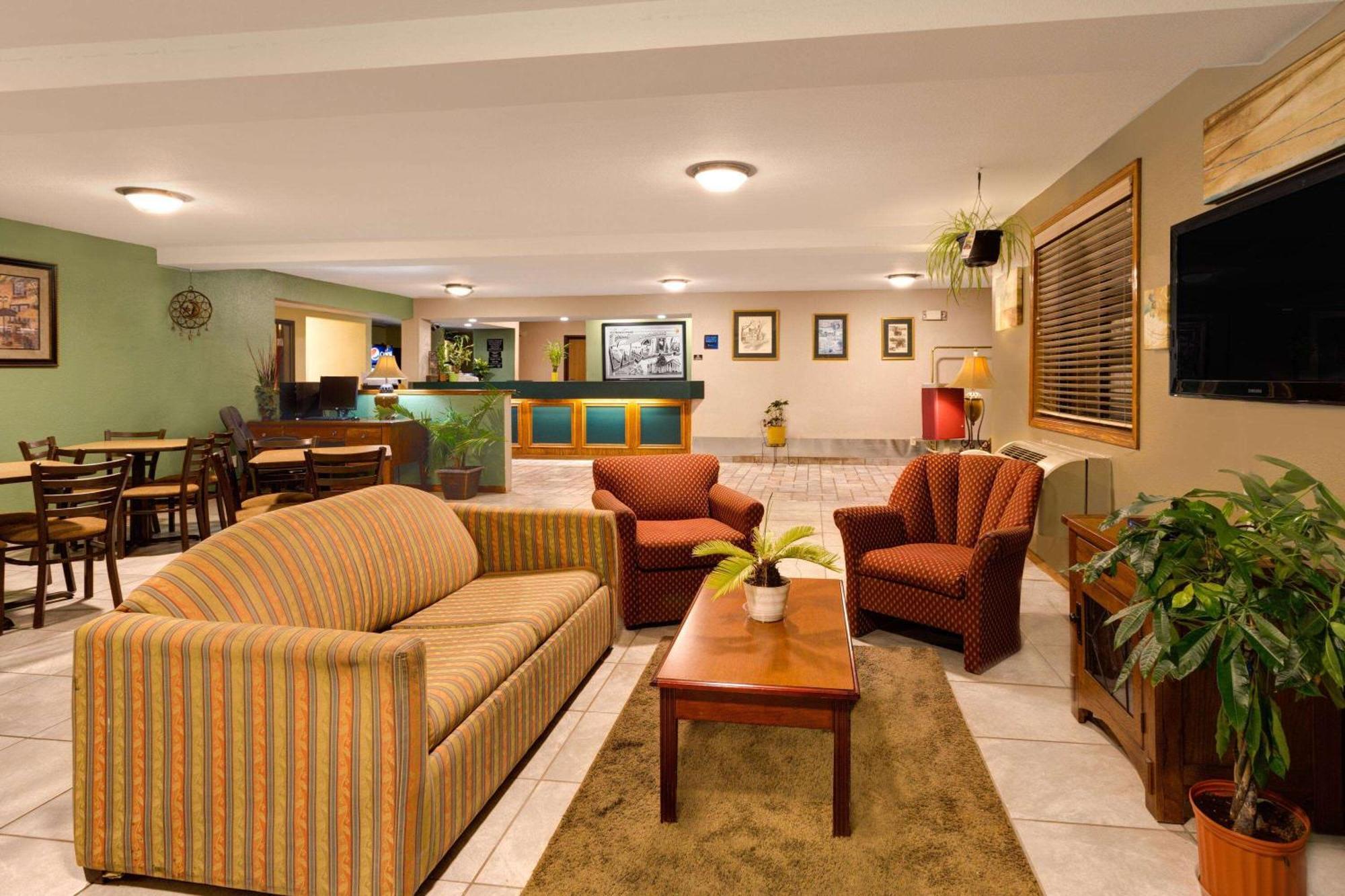 Hotel Super 8 By Wyndham Lynchburg Va Zewnętrze zdjęcie