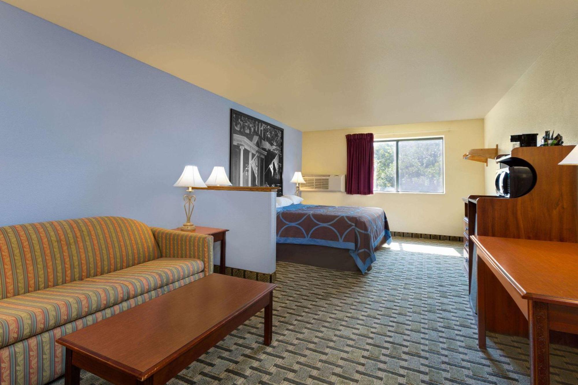 Hotel Super 8 By Wyndham Lynchburg Va Zewnętrze zdjęcie