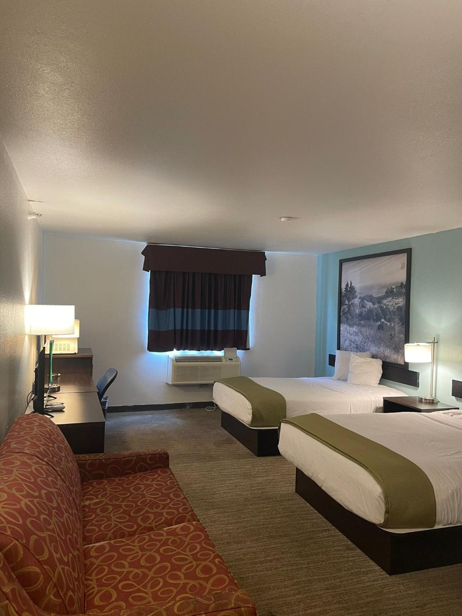 Hotel Super 8 By Wyndham Lynchburg Va Zewnętrze zdjęcie