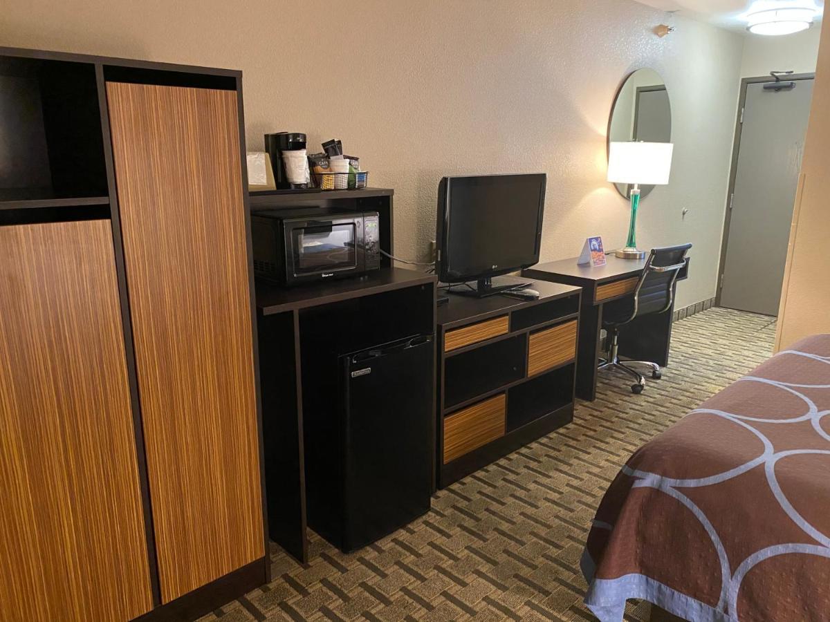 Hotel Super 8 By Wyndham Lynchburg Va Zewnętrze zdjęcie